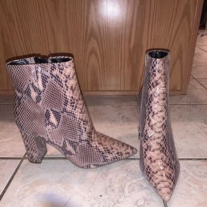 Snake print Marc Fisher boots never been worn